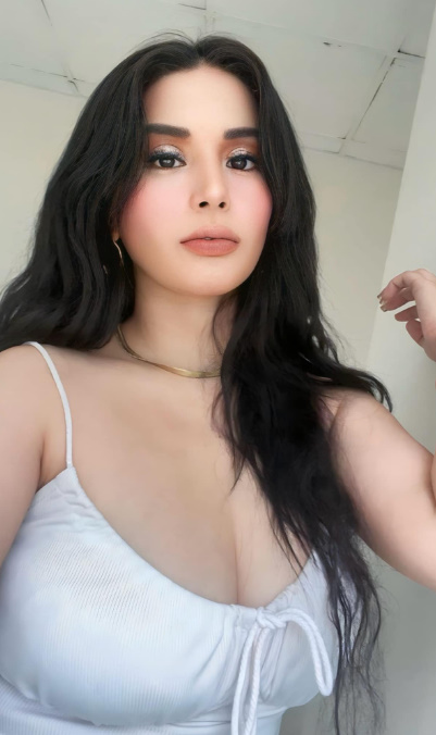 looking makes it hot_133