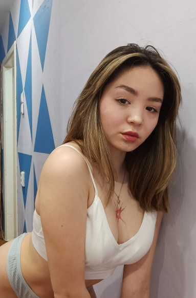 looking makes it hot_135