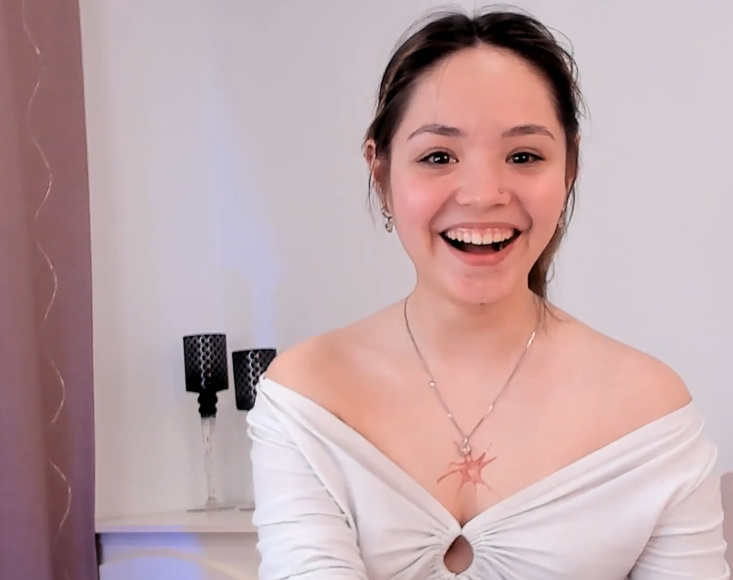 looking makes it hot_135