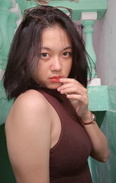 looking makes it hot_140