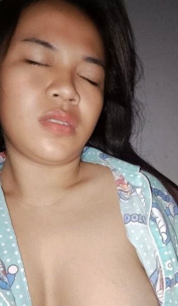 looking makes it hot_146