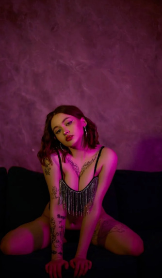 looking makes it hot_148