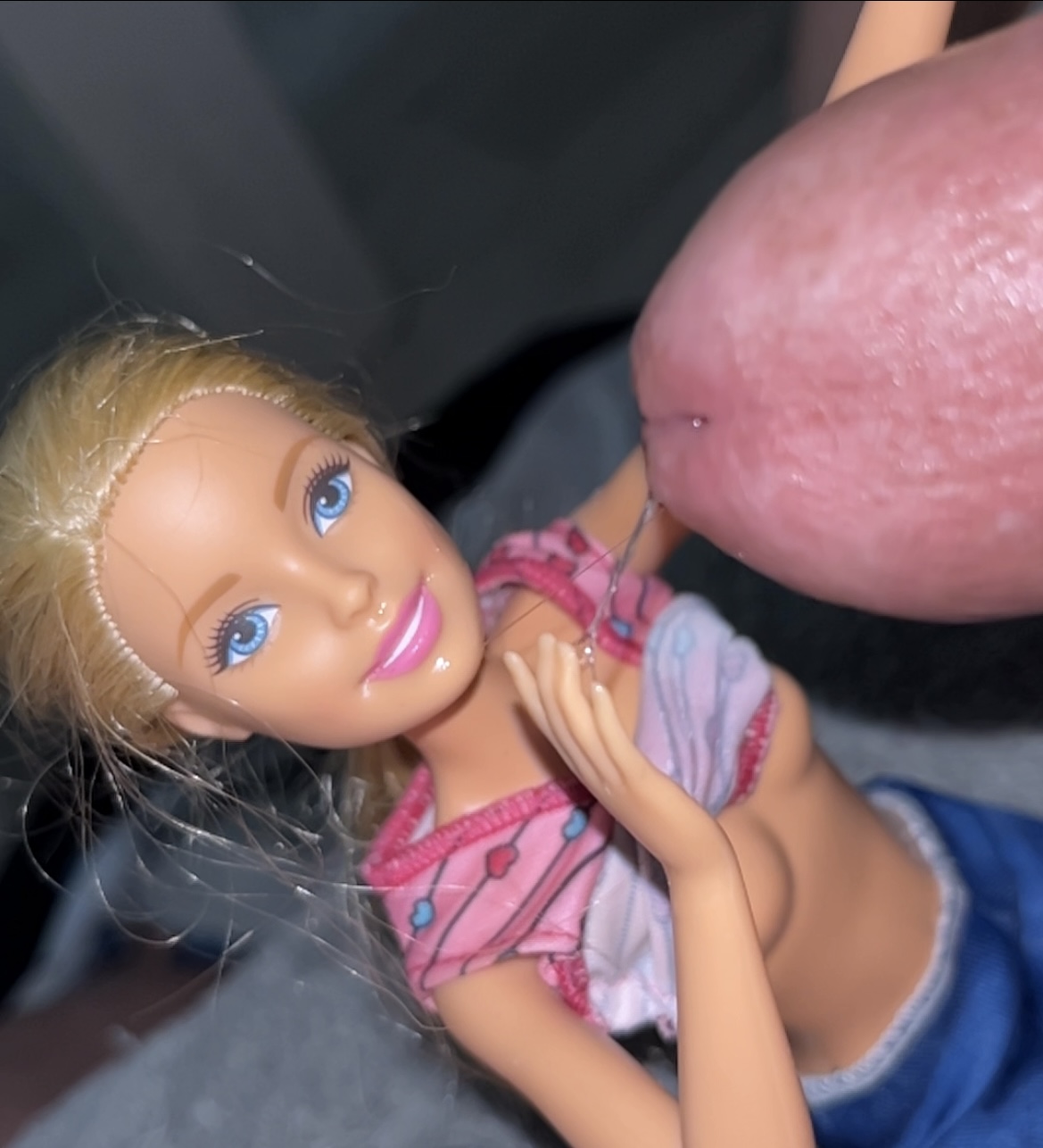 Secondhand store Barbie 3