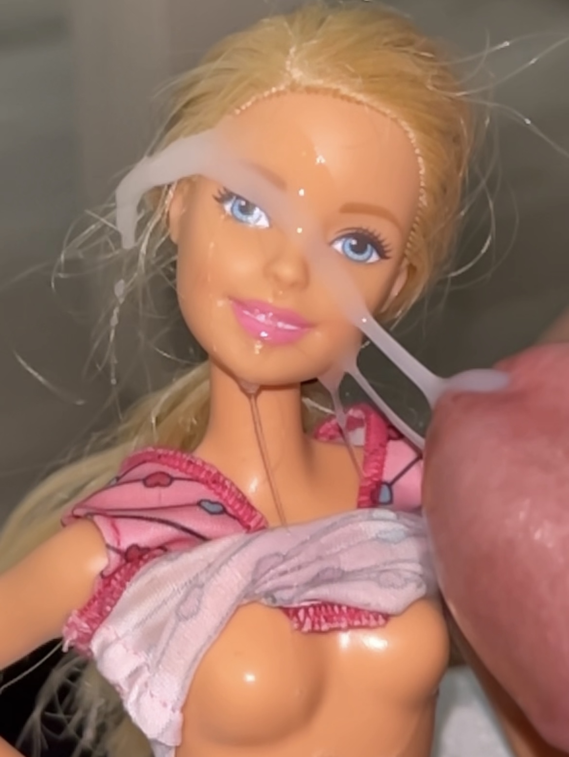Secondhand store Barbie 3