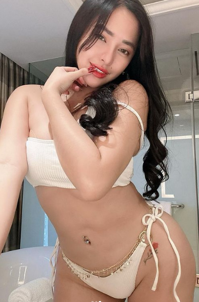 looking makes it hot_151