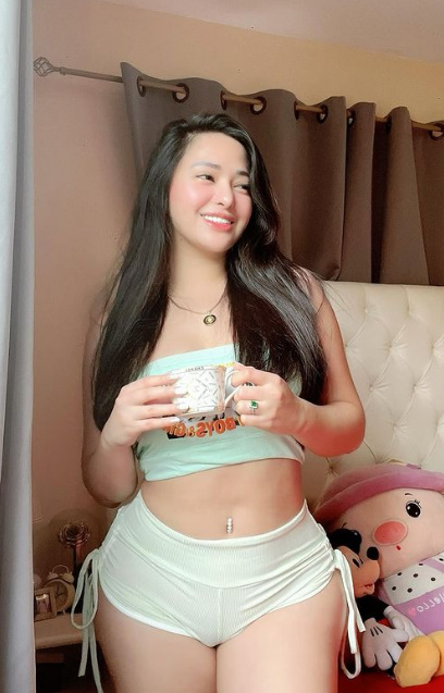 looking makes it hot_151