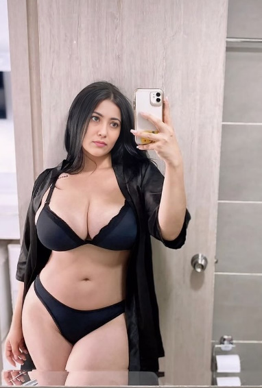 looking makes it hot_155