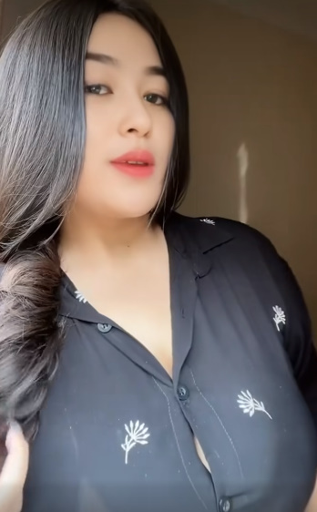 looking makes it hot_156