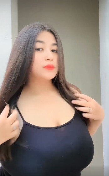 looking makes it hot_156