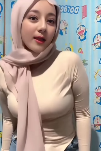 looking makes it hot_157