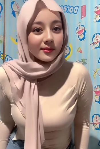 looking makes it hot_157