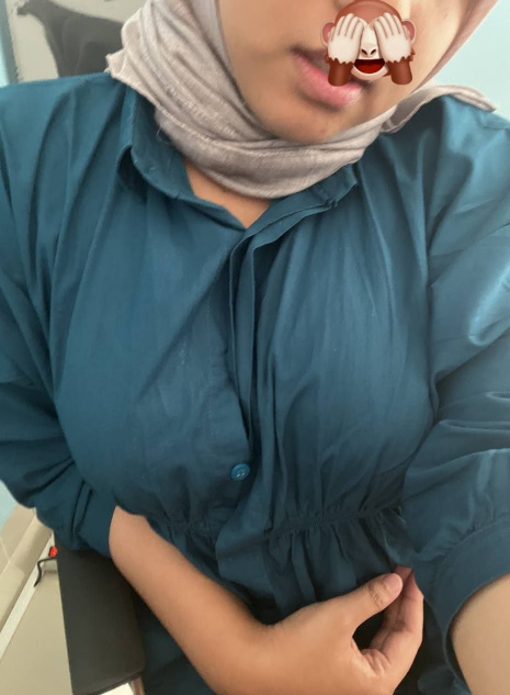 looking makes it hot_158