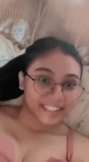 looking makes it hot_161