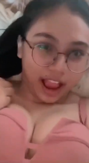 looking makes it hot_161