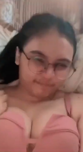 looking makes it hot_161