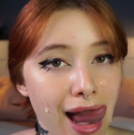 looking makes it hot_164