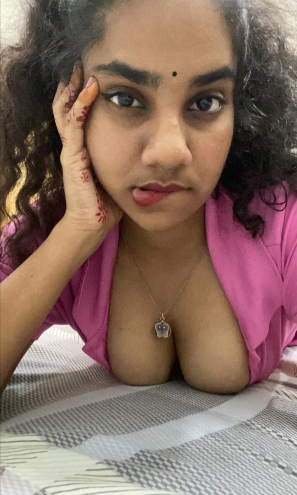 Indian Tamil Extremly Horny Girl Nice Boobs Pics