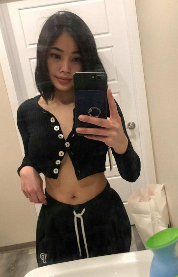 looking makes it hot_168