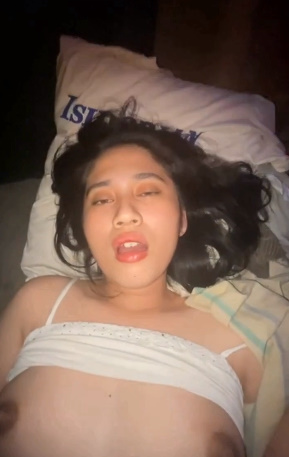 looking makes it hot_169