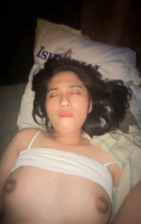 looking makes it hot_169