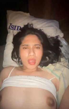 looking makes it hot_169