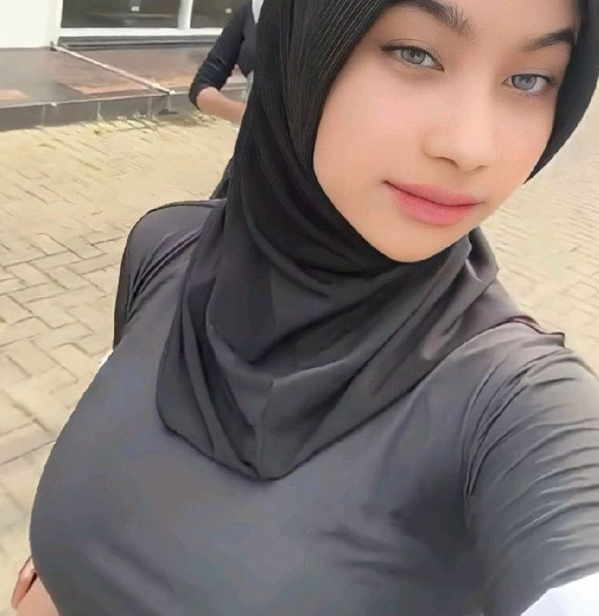 looking makes it hot_170