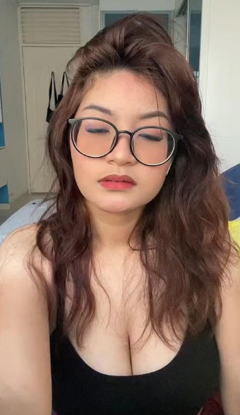 looking makes it hot_170