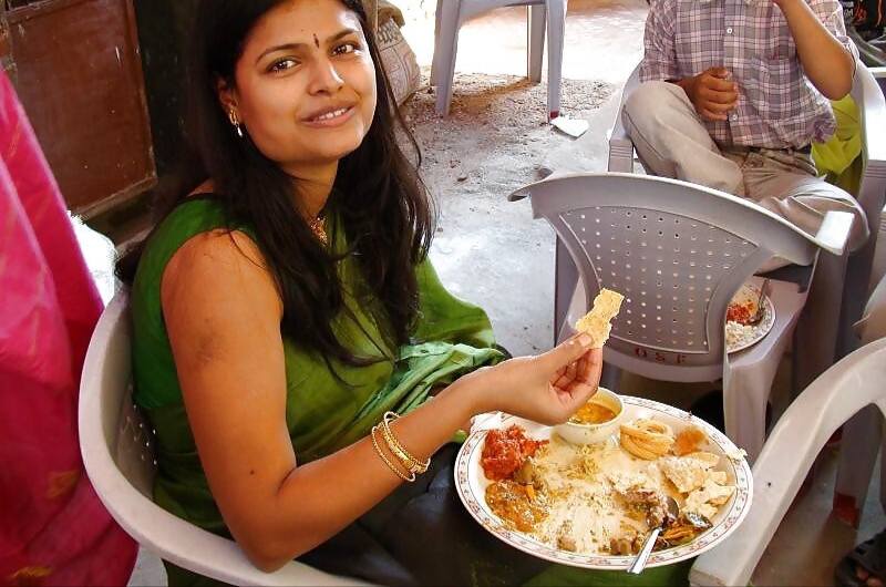 Indian Beautiful Arpitha Busty Big Boobs Full