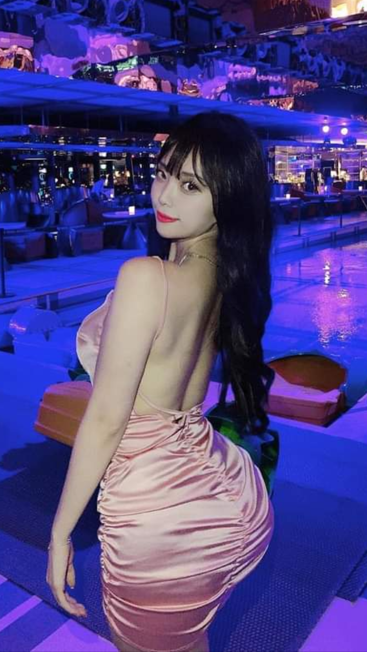 Asian Thick Booty 33