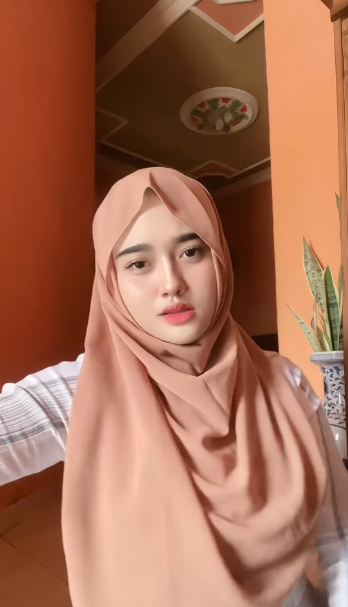 looking makes it uuhhooott_01