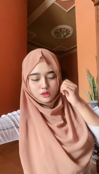 looking makes it uuhhooott_01