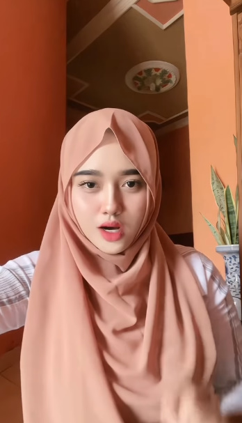 looking makes it uuhhooott_01