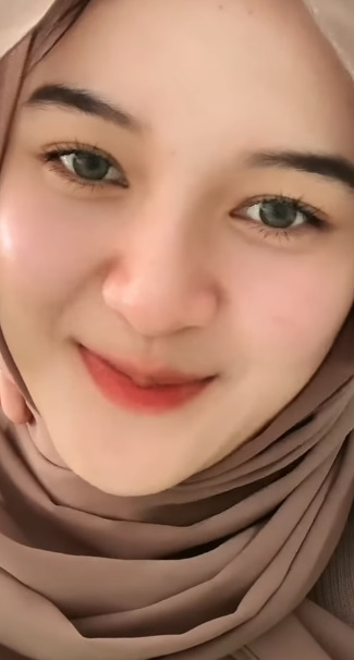 looking makes it uuhhooott_01