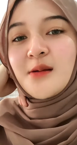 looking makes it uuhhooott_01