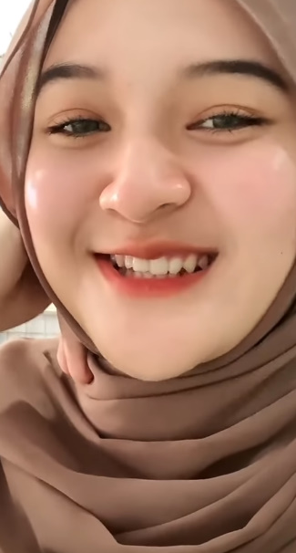 looking makes it uuhhooott_01