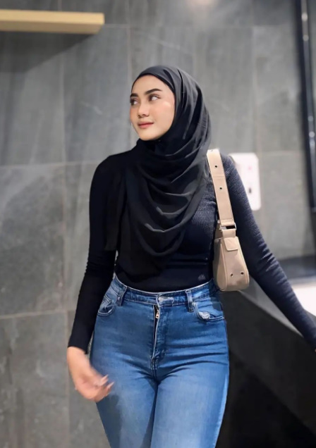 looking makes it uuhhooott_01