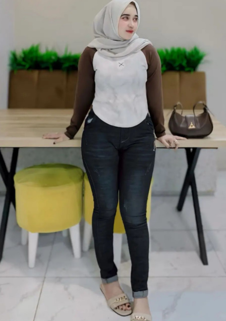 looking makes it uuhhooott_01