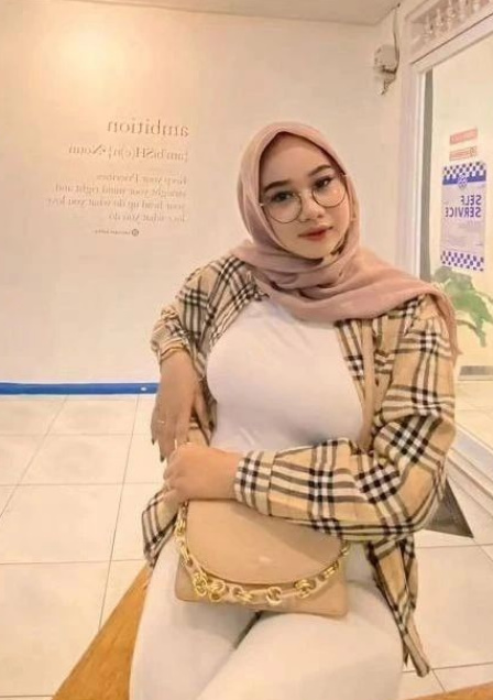 looking makes it uuhhooott_01