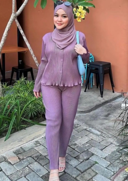 looking makes it uuhhooott_01