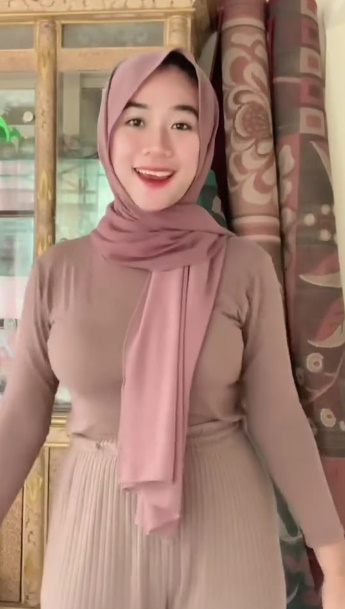 looking makes it uuhhooott_01