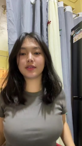 looking makes it uuhhooott_01