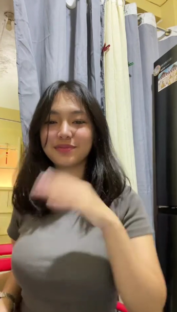 looking makes it uuhhooott_01