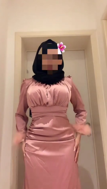 looking makes it uuhhooott_01