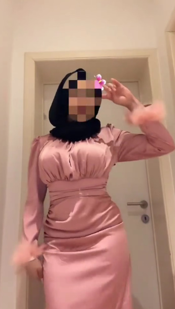 looking makes it uuhhooott_01