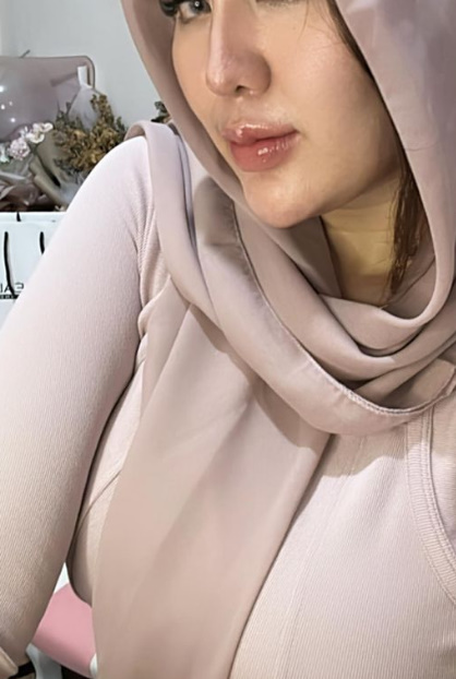 looking makes it uuhhooott_02