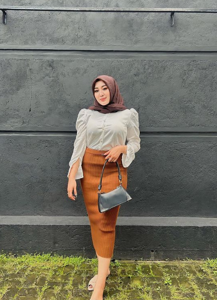 looking makes it uuhhooott_02