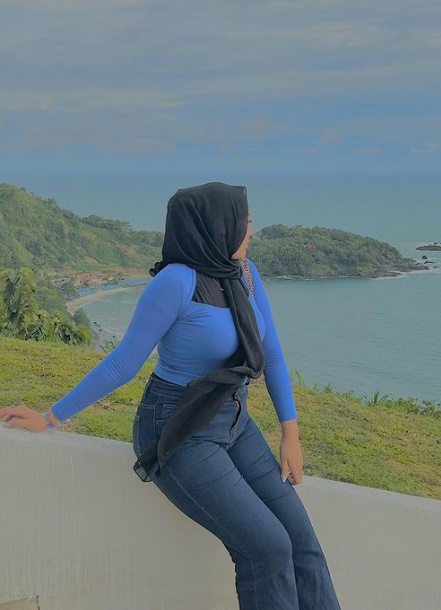 looking makes it uuhhooott_02