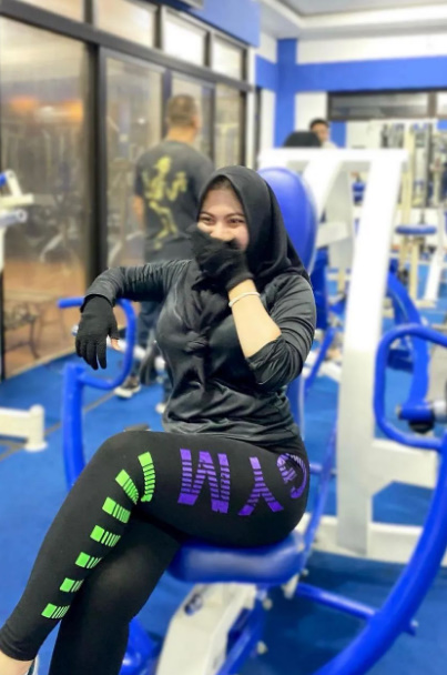 looking makes it uuhhooott_02