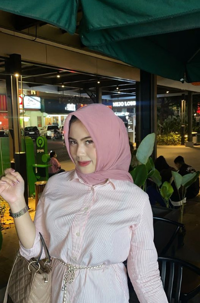 looking makes it uuhhooott_02