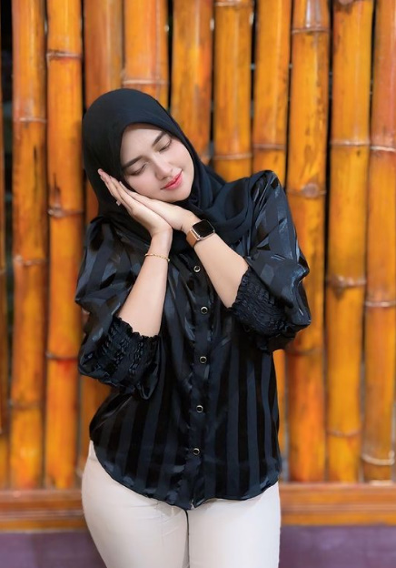 looking makes it uuhhooott_02